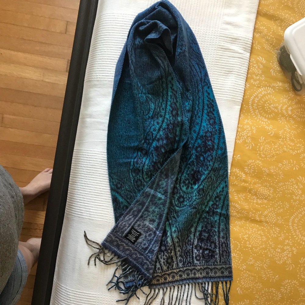 Cashmink shades of blue scarf